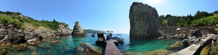 la-grotta-bay.jpg